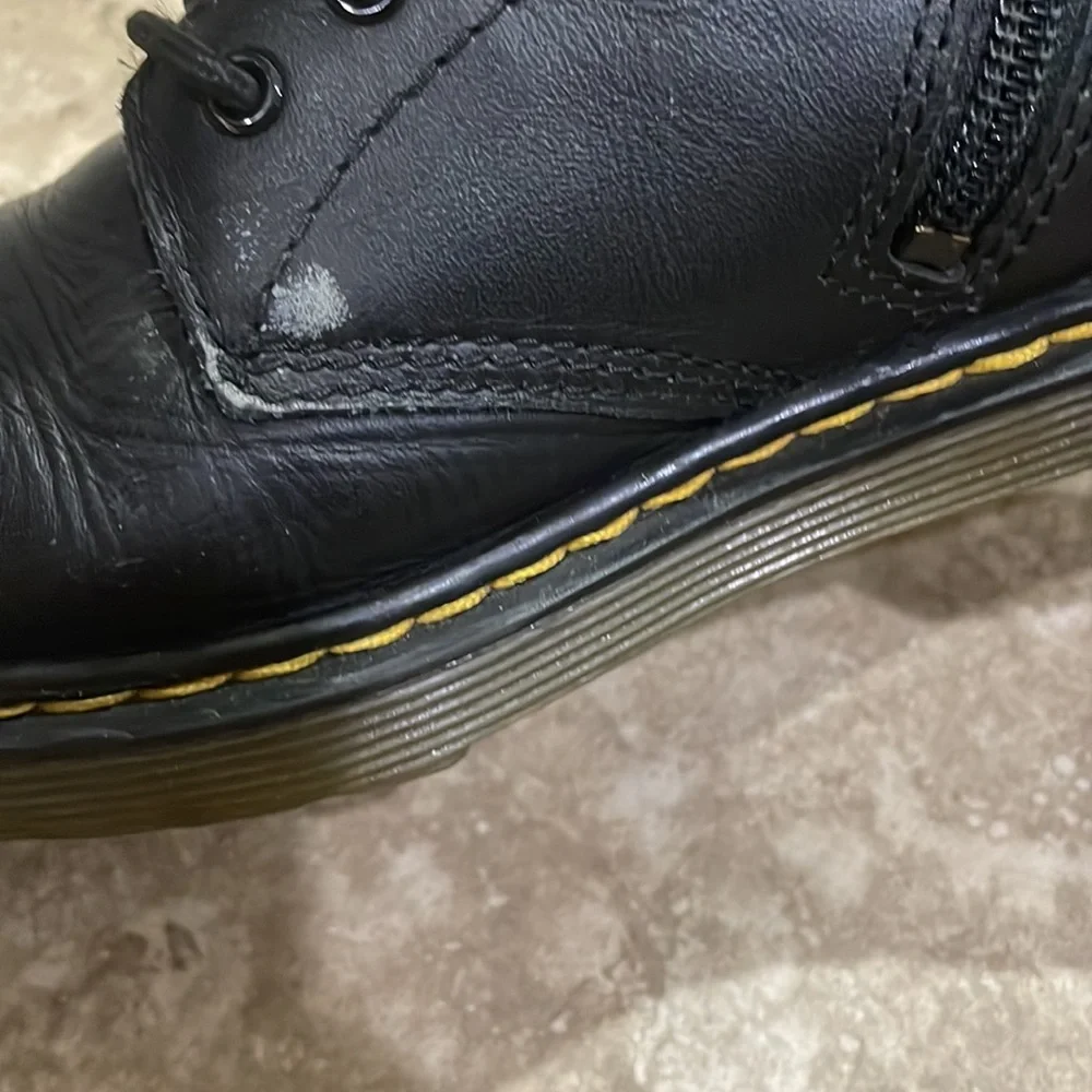 Dr Martens Junior 1460‎ softy T leather lace up boots sz 3